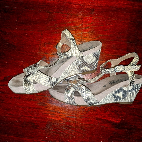 Mephisto metallic snake print wedges 36 - Picture 1 of 4
